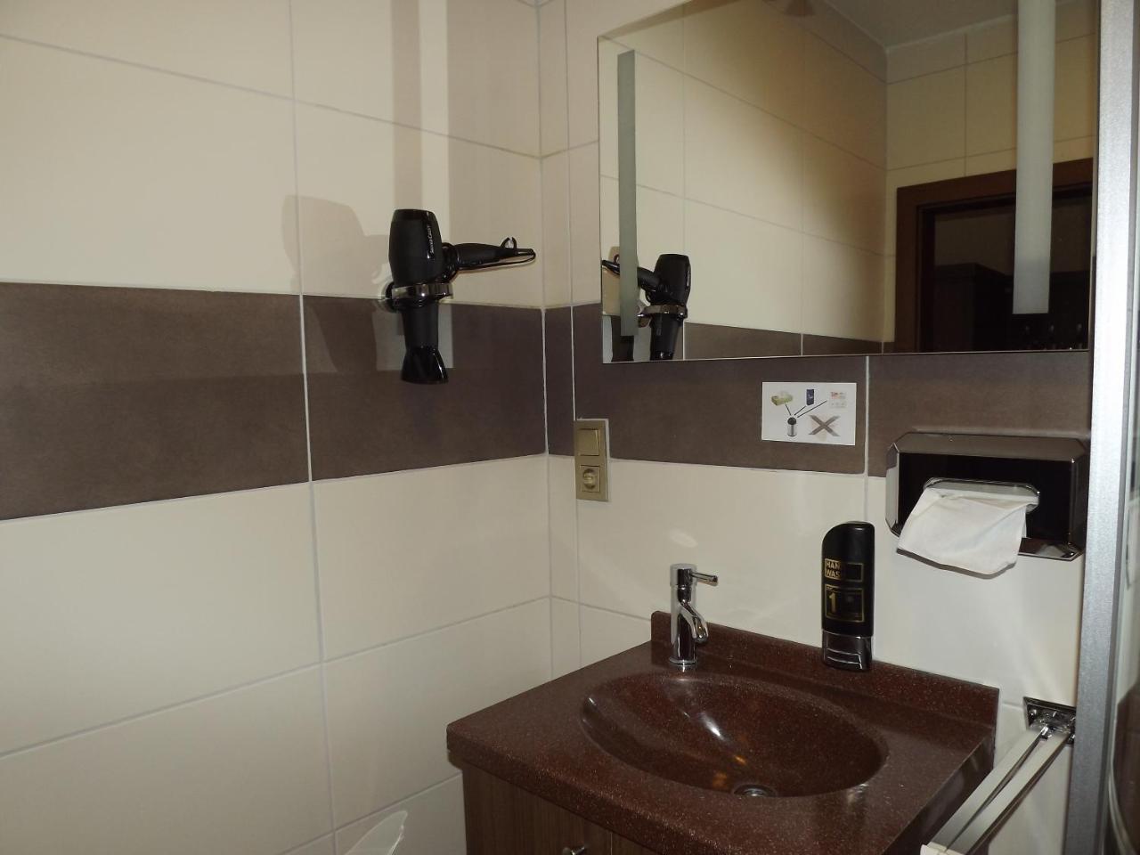 Hotel Zum Weissen Ochsen アーレン エクステリア 写真