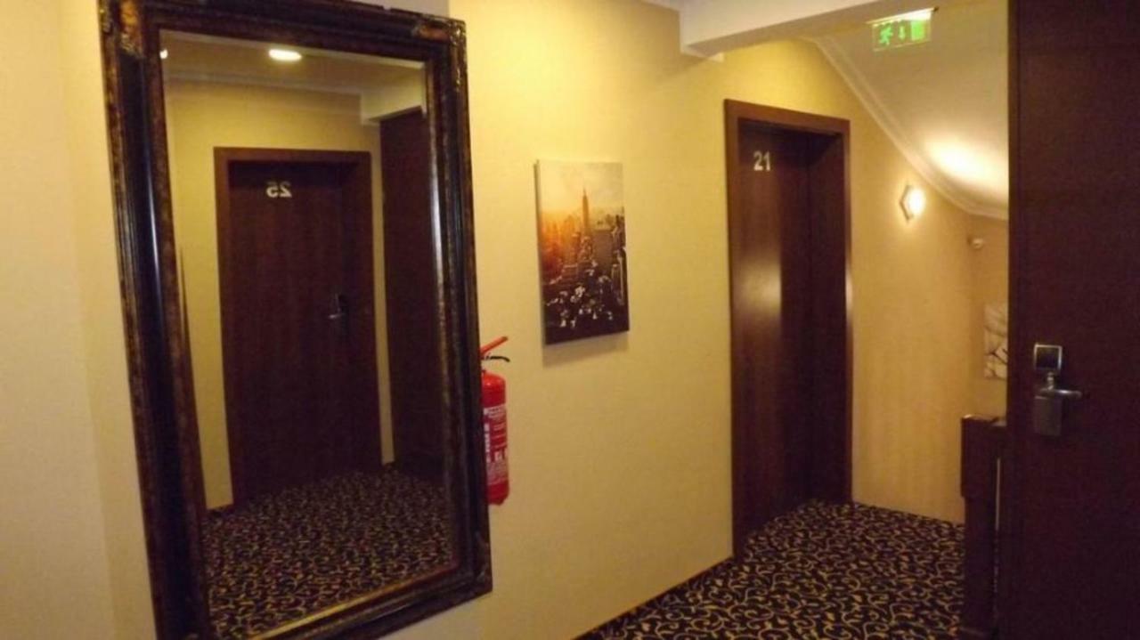 Hotel Zum Weissen Ochsen アーレン エクステリア 写真
